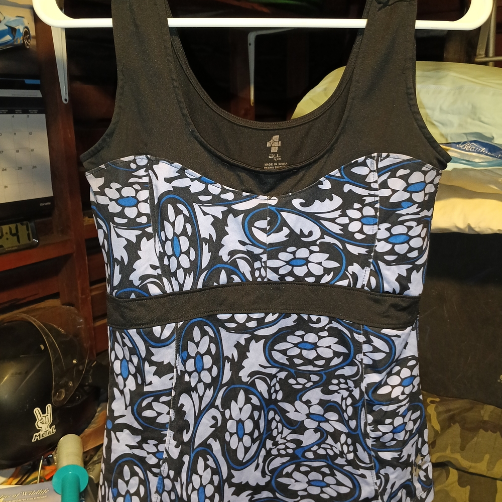 All in Motion Black and White Fitted Graphic Tank Top
